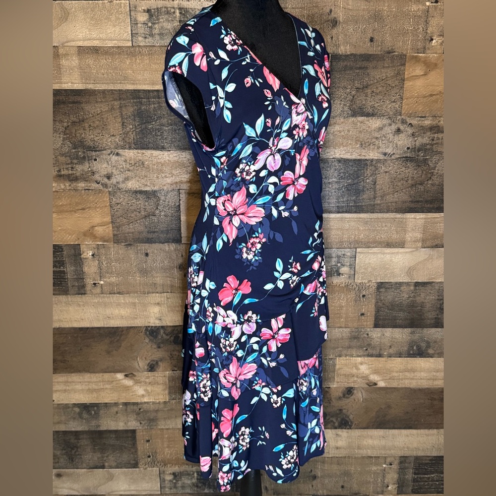 Robbie Bee Women's Navy Blue Pink Floral V Neck Dress Ruffled Size L AB 531 - Picture 3 of 7